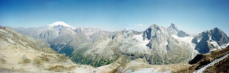 Панорама с видом на Эльбрус